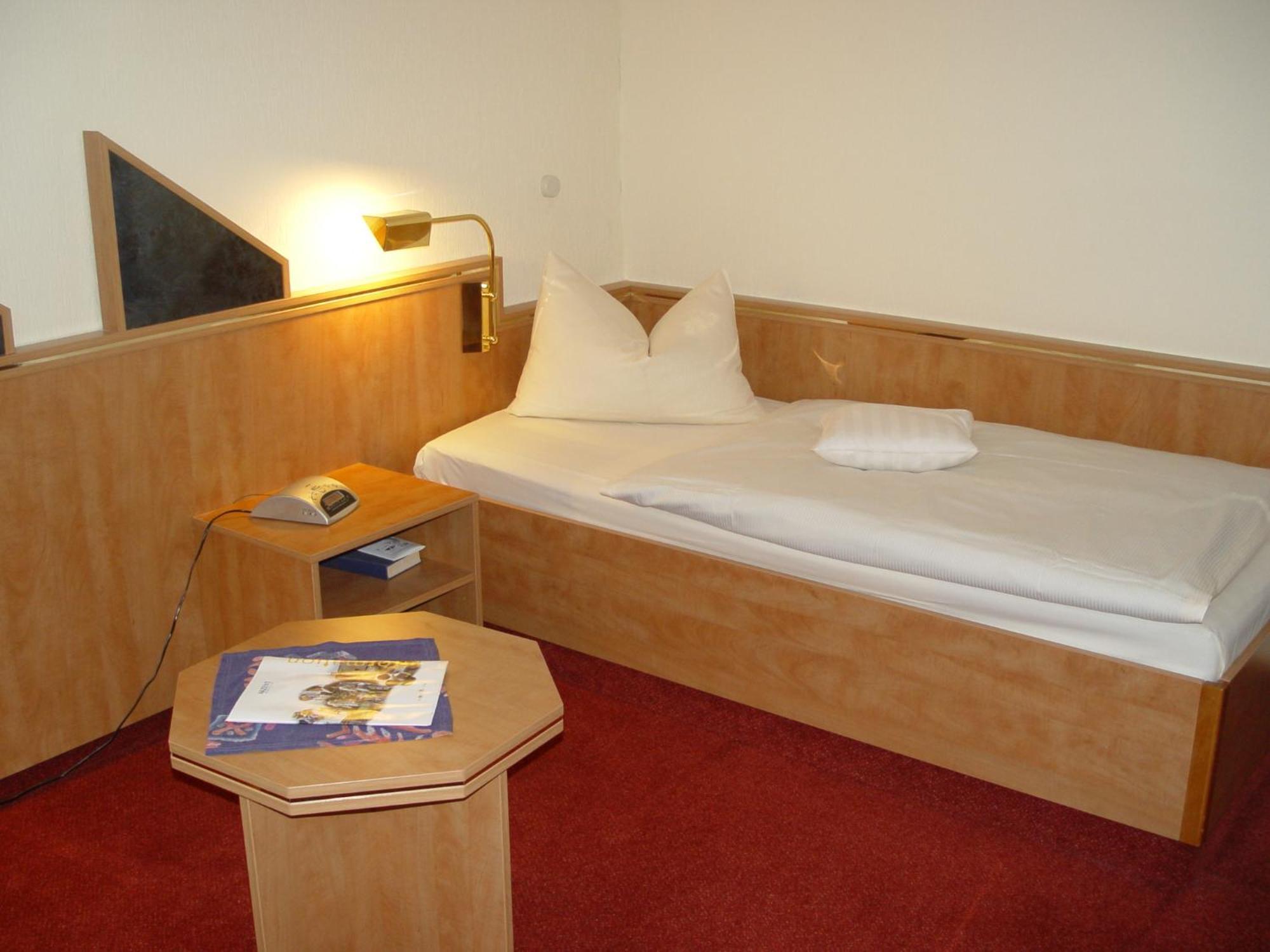 Hotel Reinhold Gummersbach Eksteriør bilde